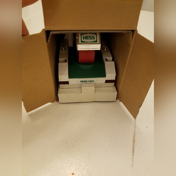 Hess 1994 Rescue Truck In Box - Picture 6 of 11